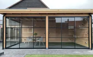 Houten aanbouw